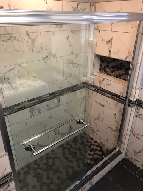 Building Photo - 1431 N Menard Ave