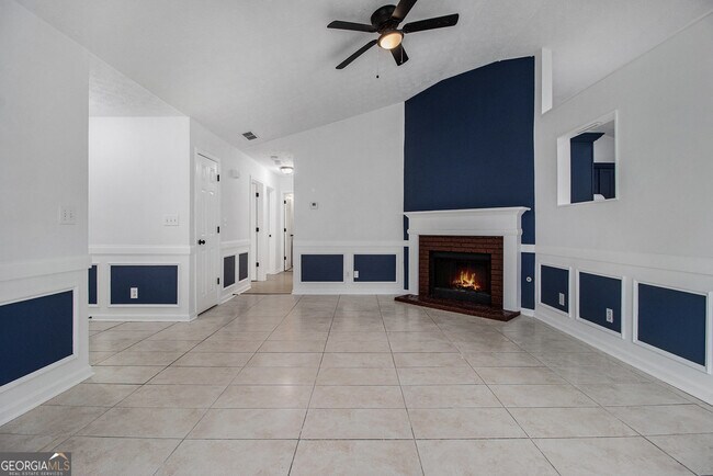 Foto del edificio - 5900 Creekside Dr