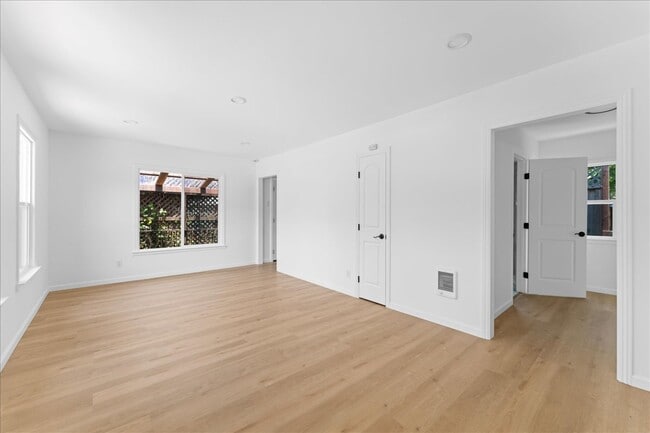 Photo - 1627 Martin Luther King Jr Way House