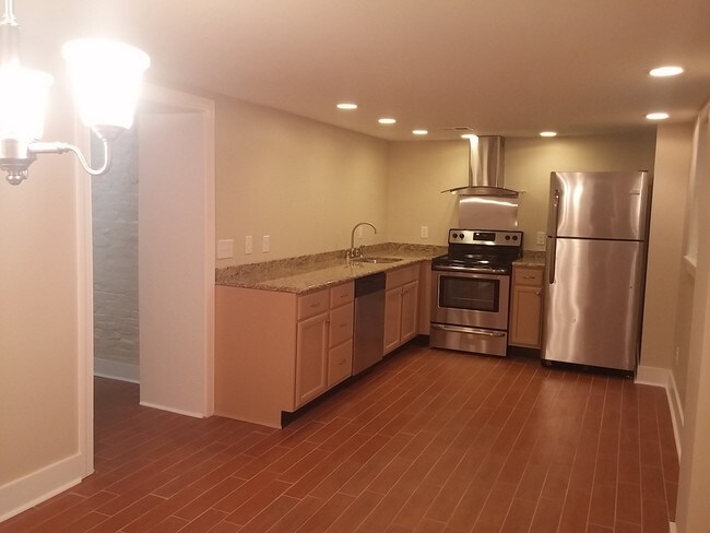 Kitchen - 113 W Jones St