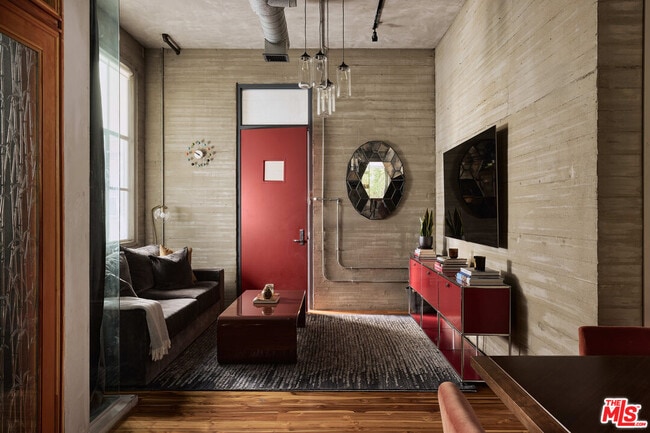 Building Photo - 710 Orlando Ave