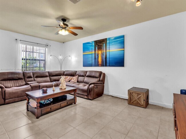 Foto del edificio - 8926 W 35th Ct