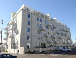 Building Photo - 825 E 4th St