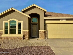 Building Photo - 14277 Desert Sky Dr