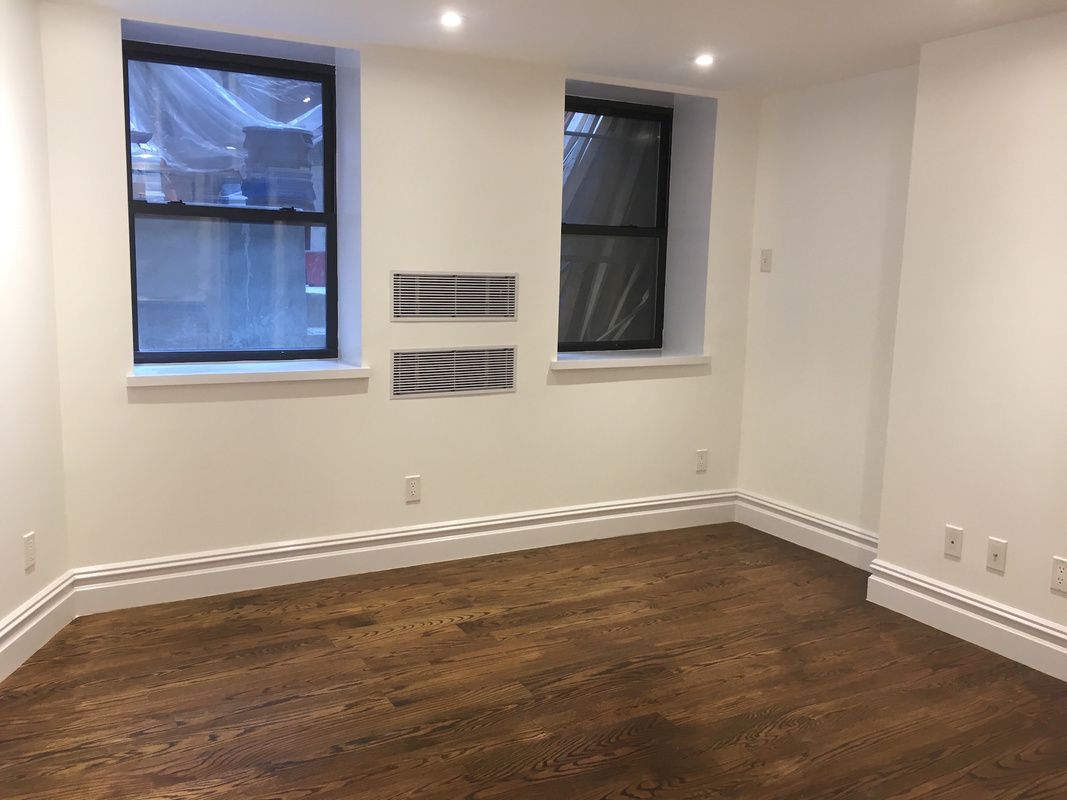 Foto principal - 226 W 13th St
