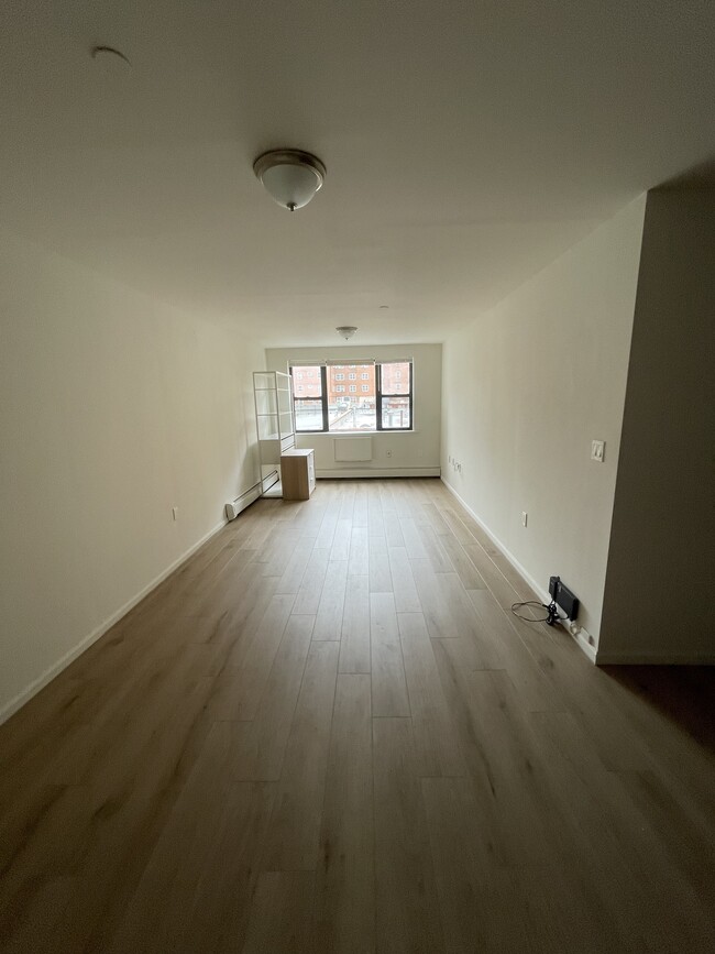 Foto del edificio - 167 E 111th St