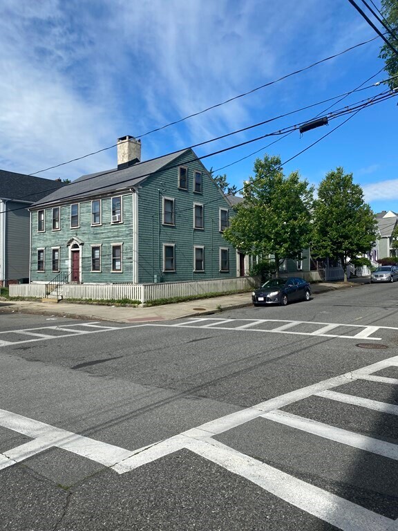 557 Walnut St Unit 3, Fall River, MA 02720 Apartment for Rent in Fall