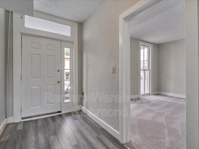 Building Photo - 2215 Venable St
