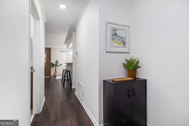 Foto del edificio - 1538 Chantilly Dr NE