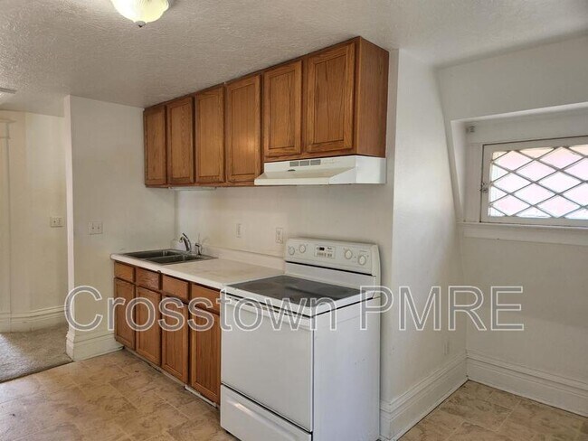 Building Photo - 1718 8th Ave