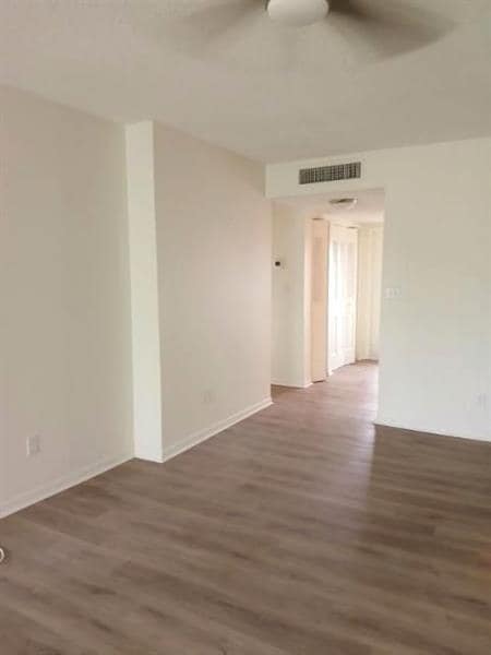 Foto del edificio - 6300 NW 62nd St