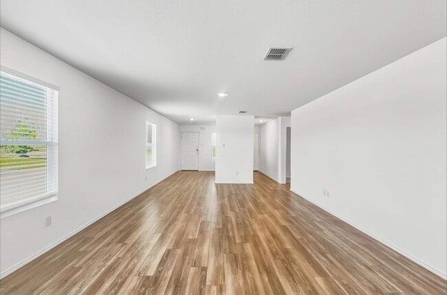 Building Photo - 5405 Longshadow Dr