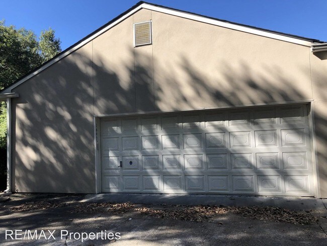 Building Photo - 2 br, 2 bath House - 1693 Sharp Rd.