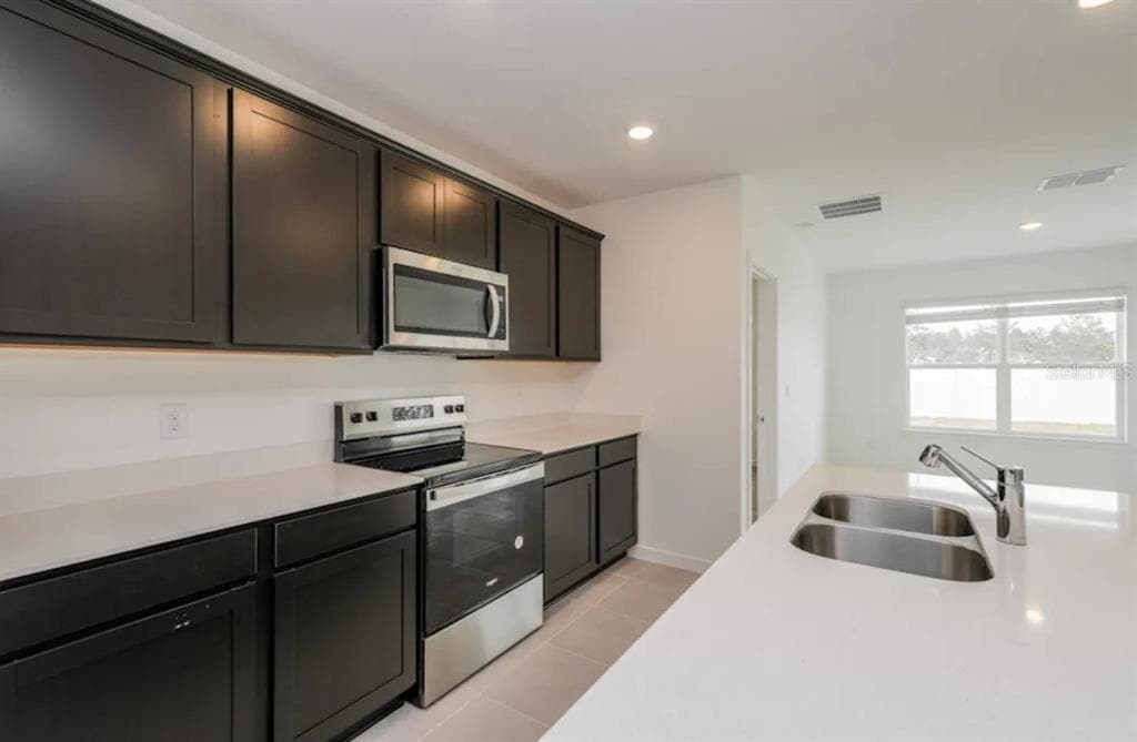 Foto del edificio - 4091 Feldspar Ln