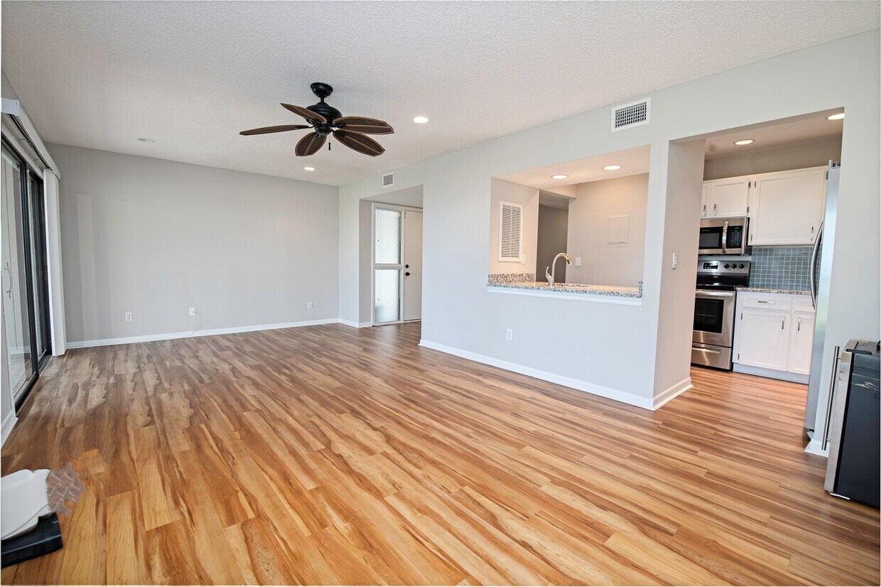 Living Room - 12 Cartagena Ct