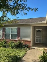 Building Photo - 2005 Starks Cir