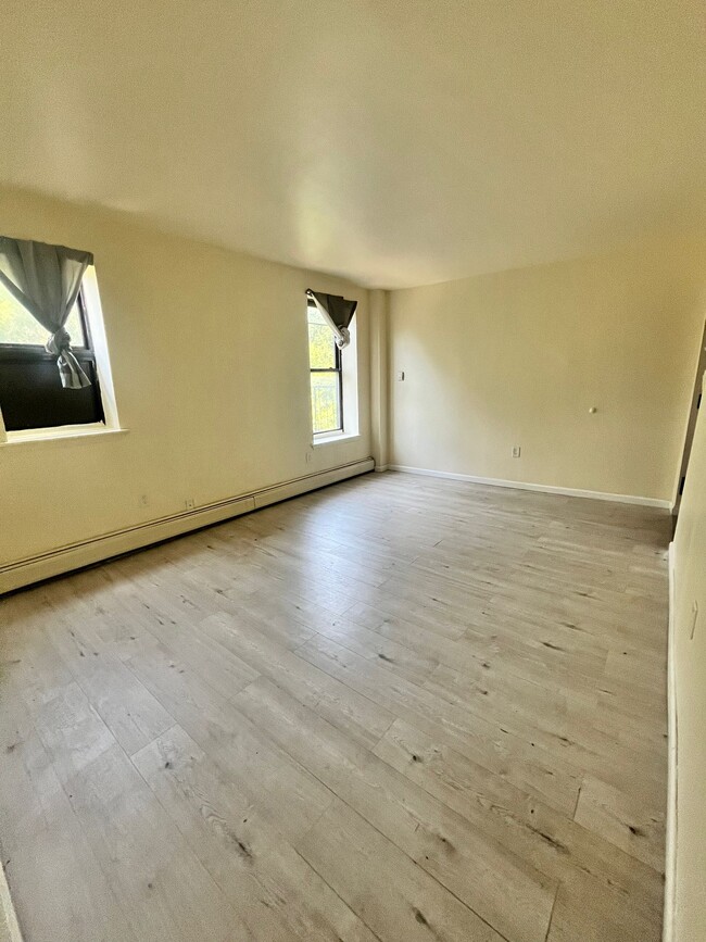 134 Grant Ave Unit 3A, Jersey City, NJ 07305 - Apartments in Jersey ...