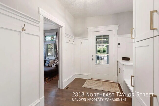 Foto del edificio - 2818 NE Taylor St