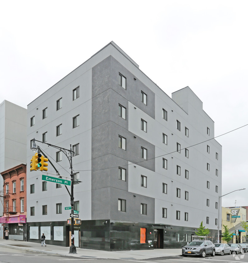 Primary Photo - 549 Myrtle Ave