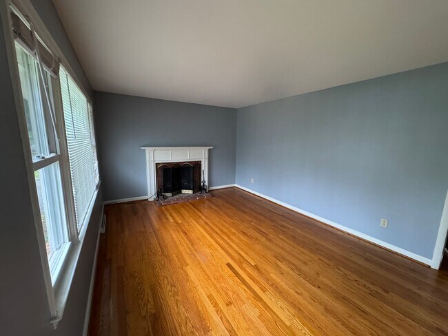 Foto del edificio - 3916 Gallatin St