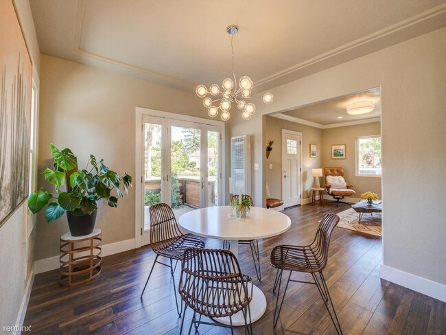 Foto del edificio - 2 br, 2 bath House - 311 Morrissey Blvd