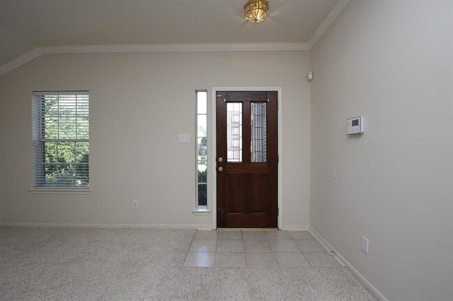 Building Photo - 9306 Floral Crest Dr
