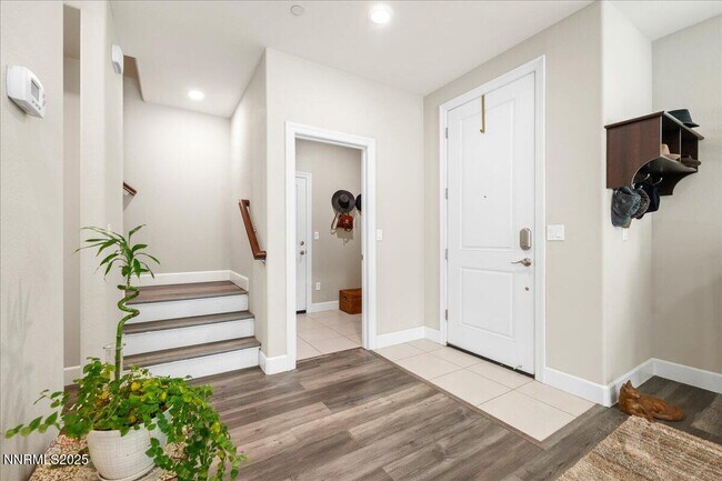 Foto del edificio - 2021 Wind Ranch Rd