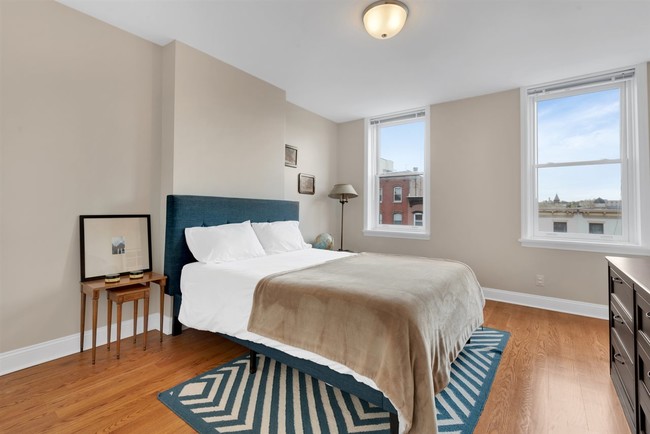 Foto del edificio - 423 Washington St