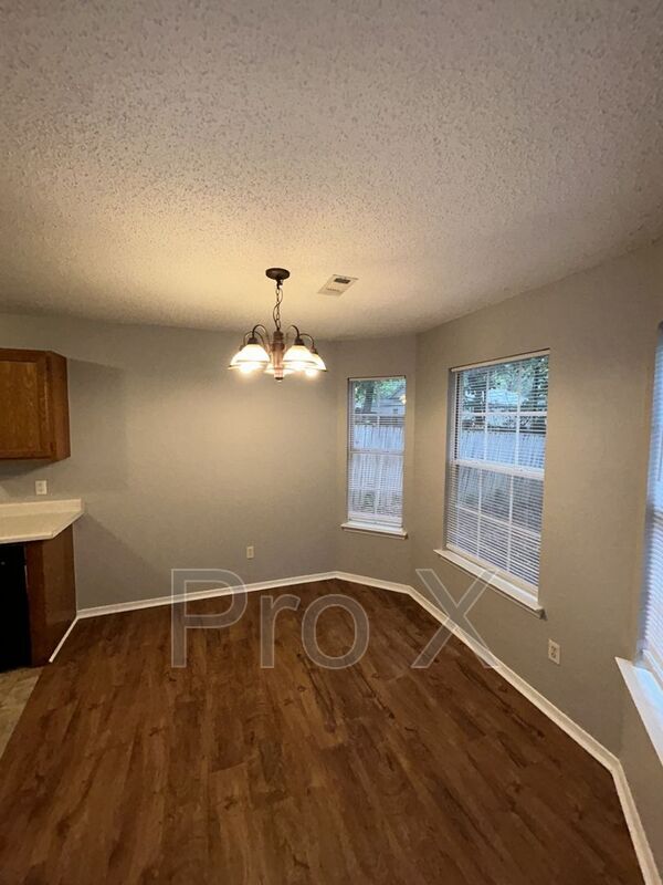 Photo - 3220 W Woodridge Dr House