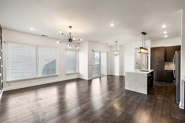 Foto del edificio - 438 Selden St