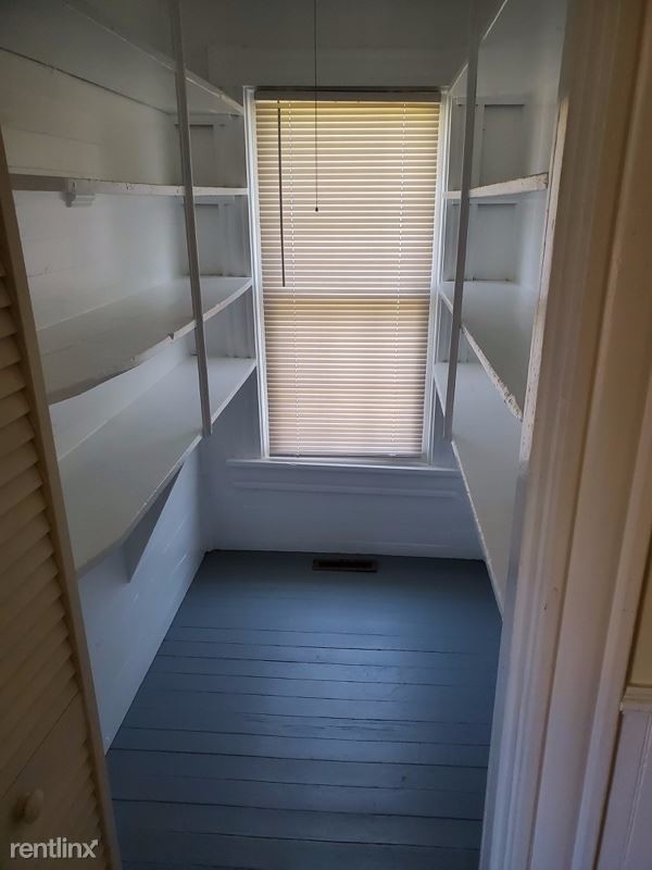 Building Photo - 2 br, 1.5 bath Townhome - 1114 Main St