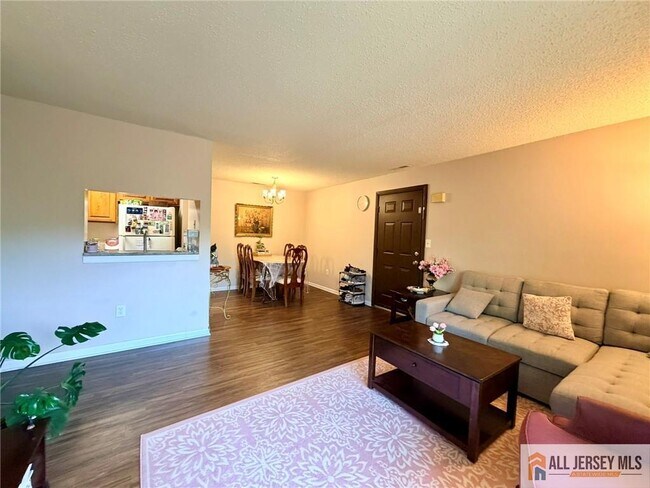 Building Photo - 5215 Ravens Crest Dr
