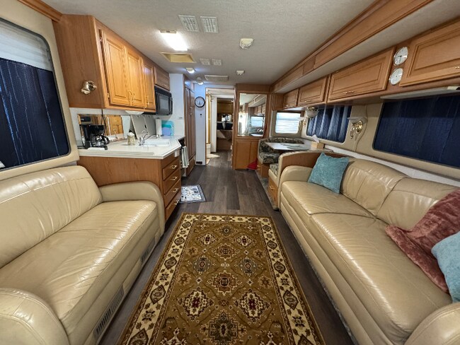 Foto del edificio - 2629 W Elm Mott Ln