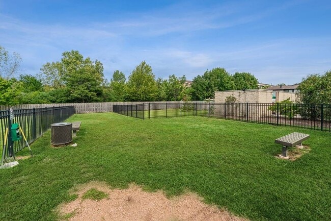Building Photo - Arrive Oak Brook Heights