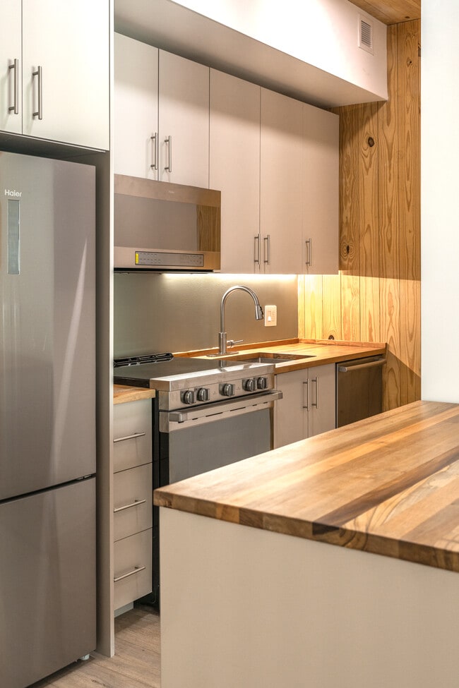 Building Photo - Acme Timber Lofts
