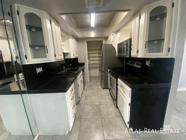 Foto del edificio - 16635 N Cave Creek Rd