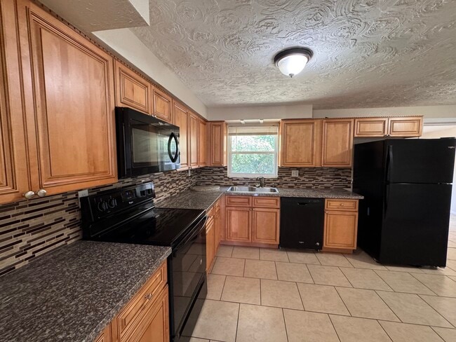 Building Photo - 1620 Marengo Dr