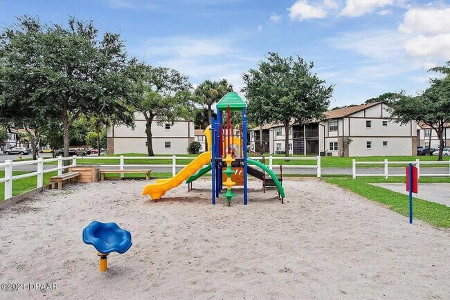 Foto del edificio - 430 Banana Cay Dr