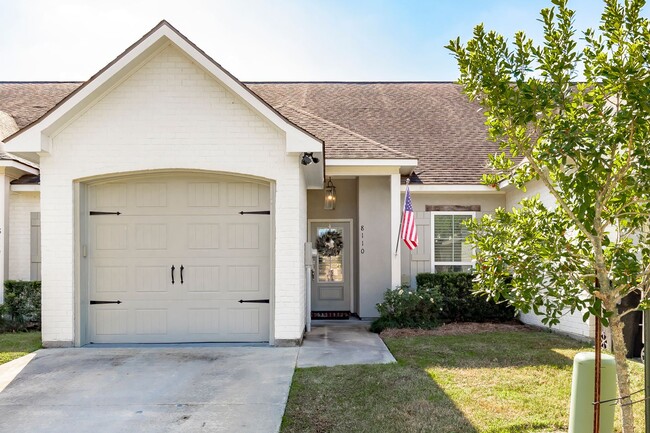 Foto del edificio - 2  Bedroom Townhome in a Gated Community