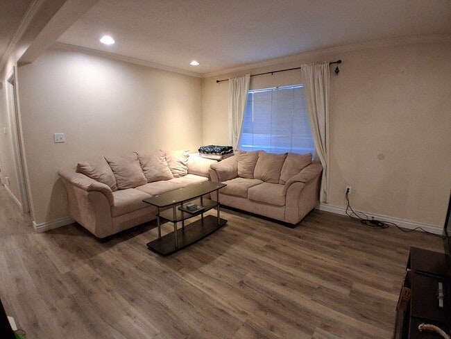 Foto del edificio - 1547 N 550 W