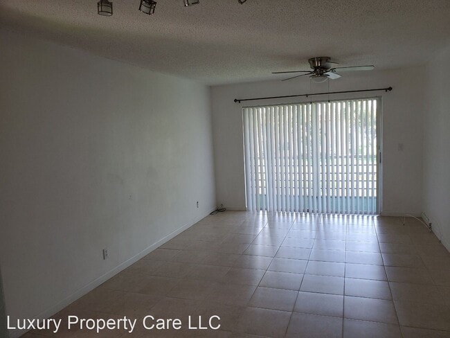 Building Photo - 2 br, 2 bath House - 235 Lake Dora Drive