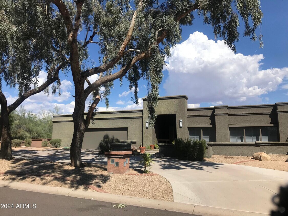 Foto principal - 6141 N 34th Pl