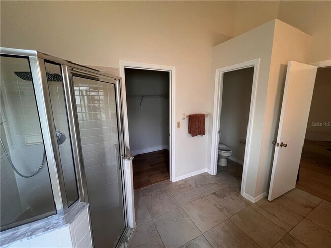 Building Photo - 600 Loma Bonita Dr