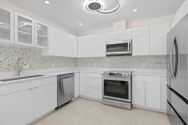 Photo - 391 SE 7th Ave (Pompano Beach, FL)