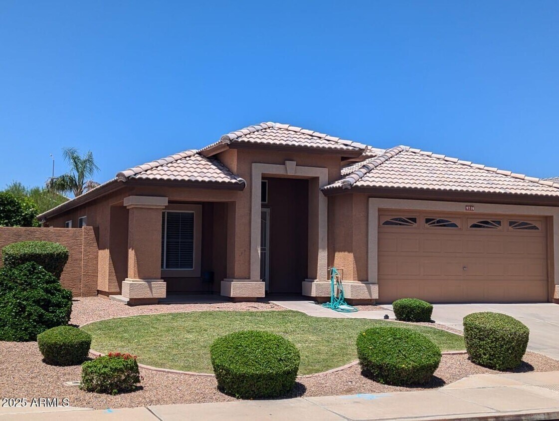 Primary Photo - 9716 E Kiva Ave