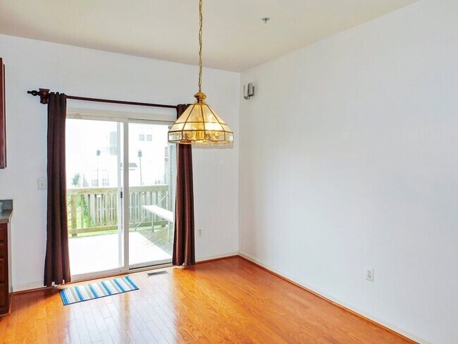 Building Photo - 2644 Lacrosse Pl
