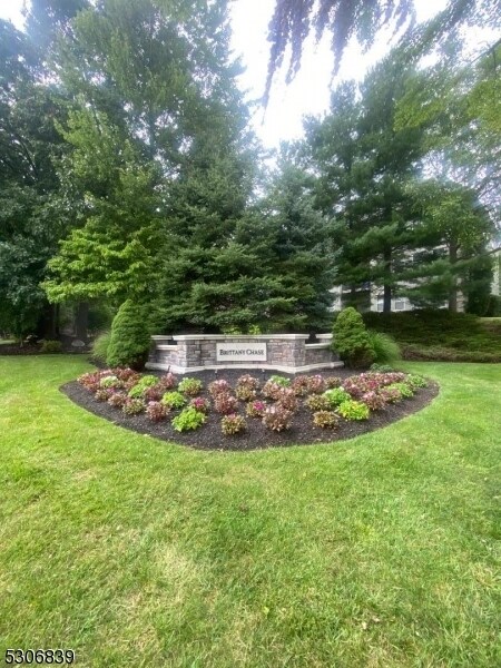 Foto del edificio - 1123 Brittany Dr