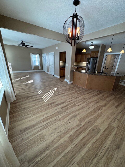 Foto del edificio - 1815 Woodland Way