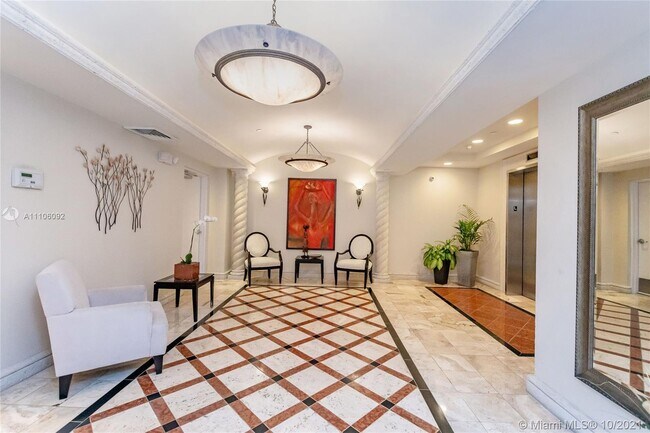 Building Photo - 747 Crandon Blvd