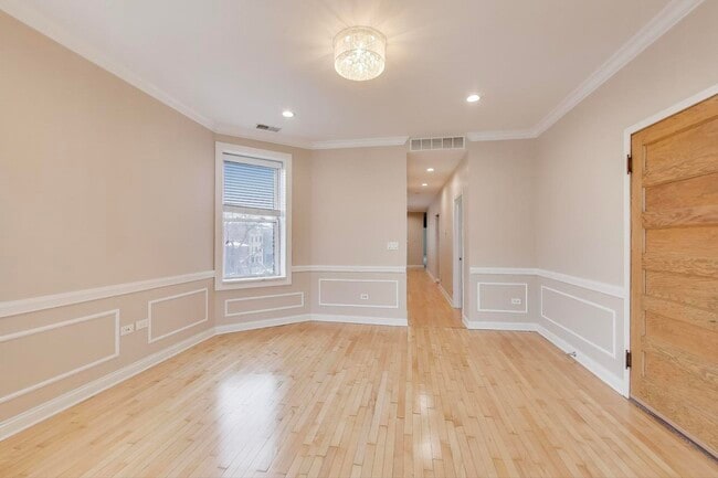 Foto del edificio - 1406 N Washtenaw Ave